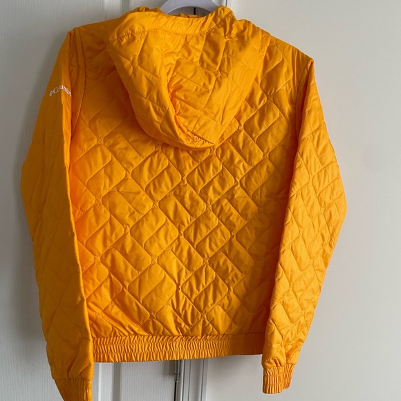 Columbia Sweet View Insulated Bomber size Medium NWT - Picture 5 of 6